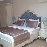 Отель Glorious