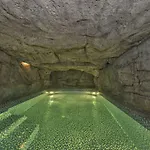 Glorious Hotel