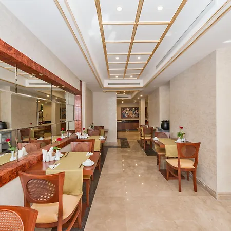 Hotel Glorious 4*