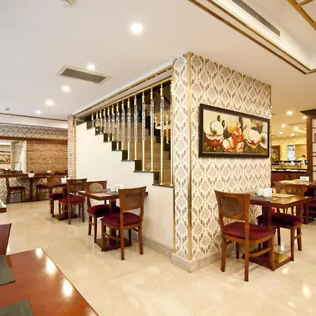 Hotel Glorious 4*
